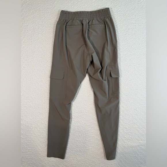 Athleta Chelsea Women's Khaki Pockets Elastic Waist Pull-On Cargo Pant size 0 - Picture 5 of 5
